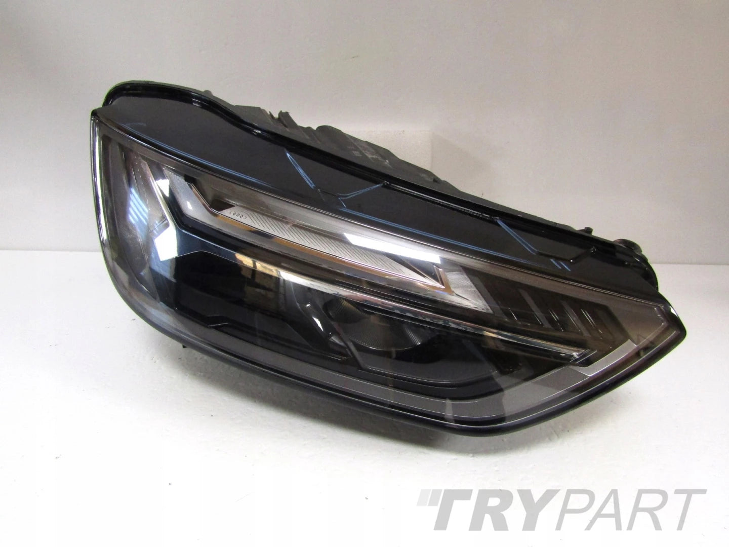 AUDI Q5 II LIFT 80A 20- FULL LED HEADLIGHT RH 80A941034
