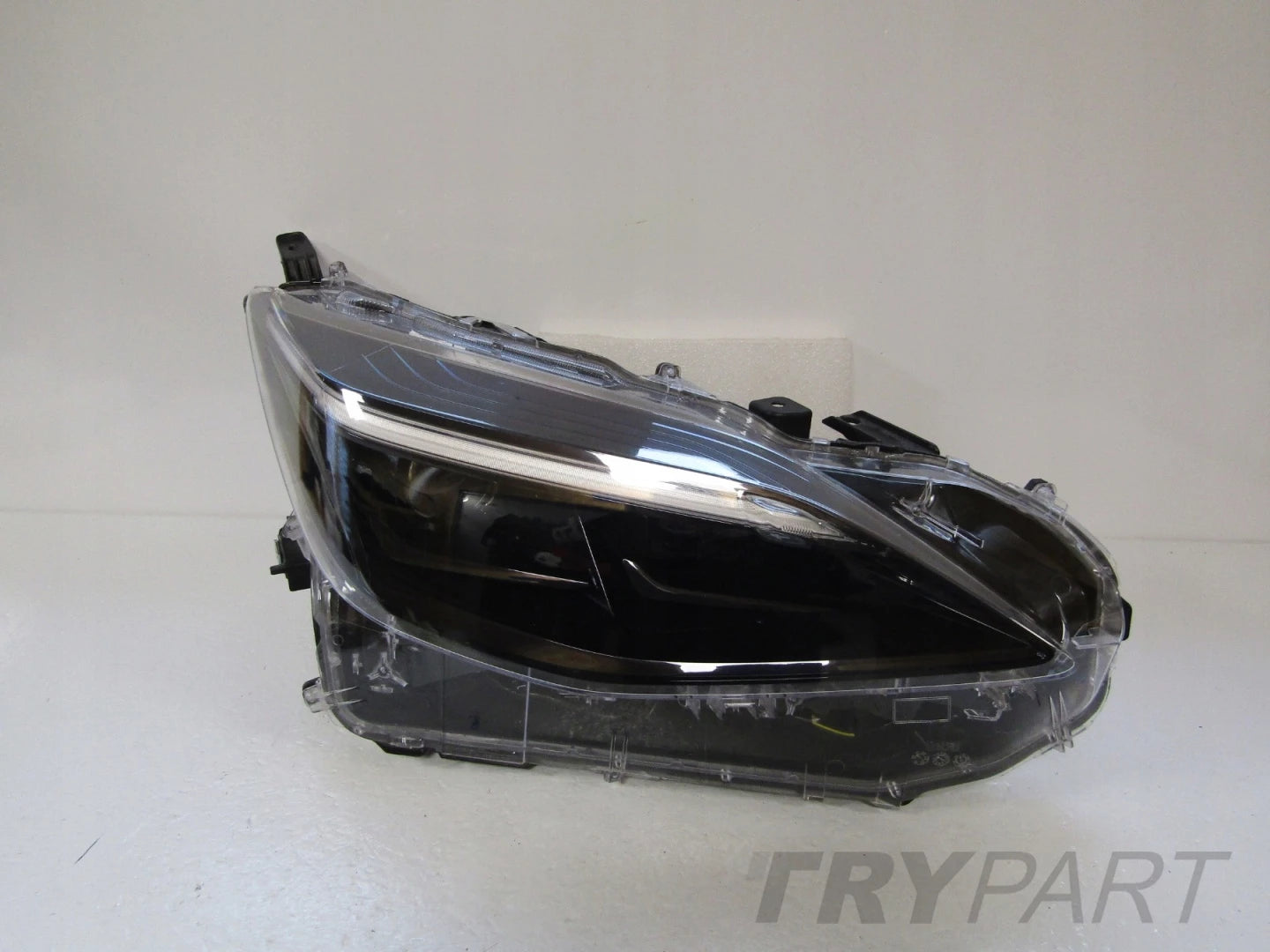 FRONT LAMP TOYOTA YARIS CROSS FULL LED 17-22 RH