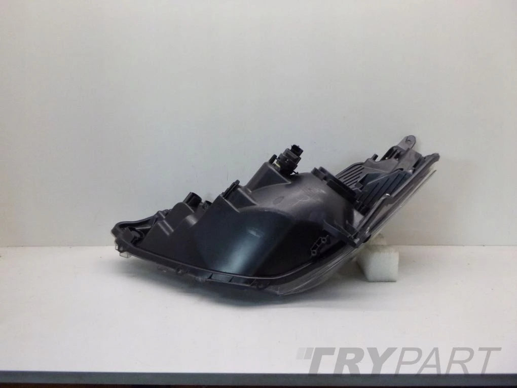 TOYOTA YARIS III LIFT 13- Right Headlight