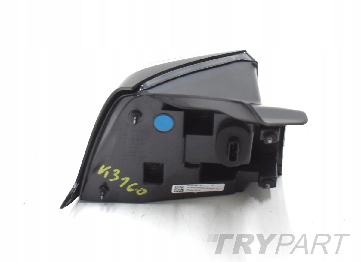 TESLA MODEL Y RIGHT REAR LED TAIL LIGHT ORG EU NEW 1077400-00-C