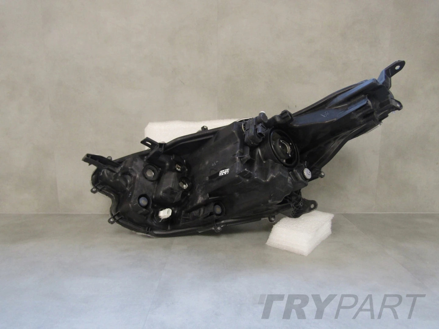TOYOTA YARIS 4 IV HEADLIGHT STANDARD LENS 20- / MAZDA 2 22- RH