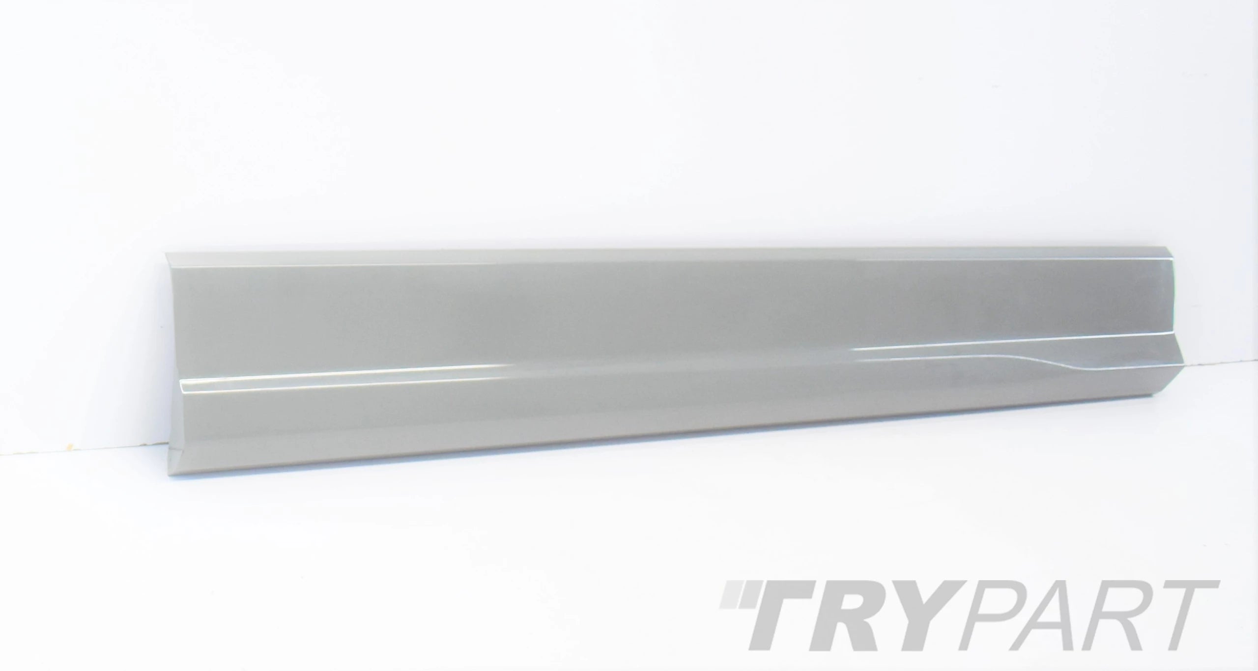 AUDI Q2 81A RIGHT FRONT DOOR MOLDING ORG