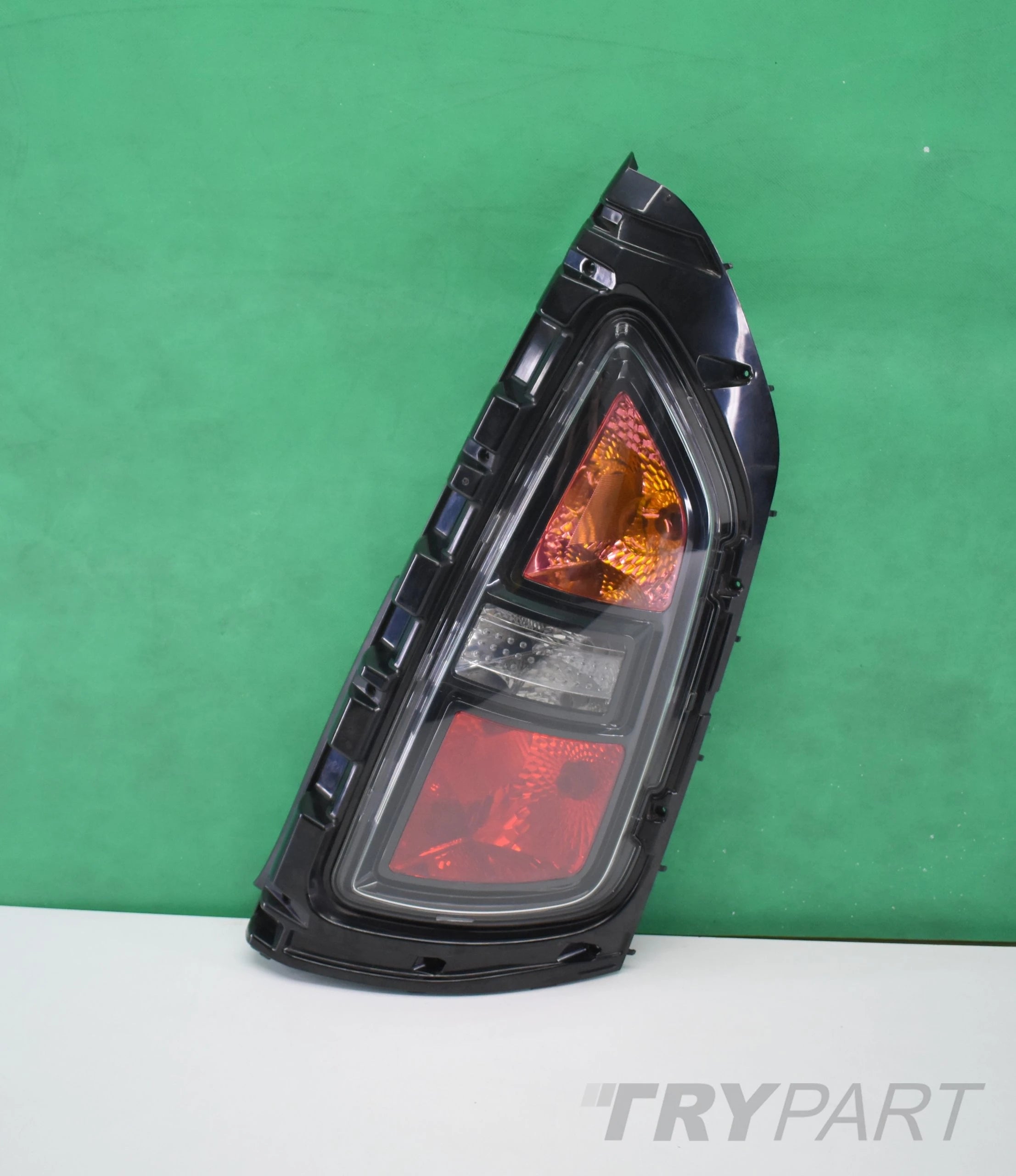 KIA SOUL RIGHT REAR TAIL LIGHT ORG EU