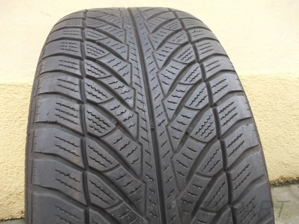 GOODYEAR ULTRA GRIP RUNFLAT RSC tires