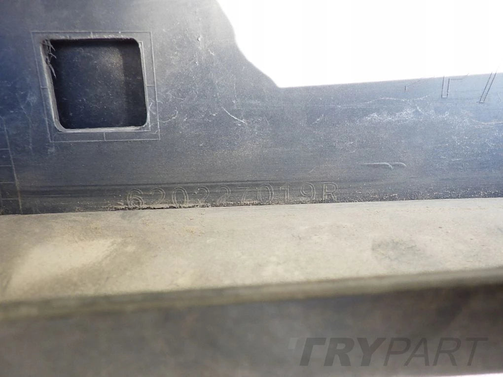 RENAULT CAPTUR LIFT 17- Front Bumper