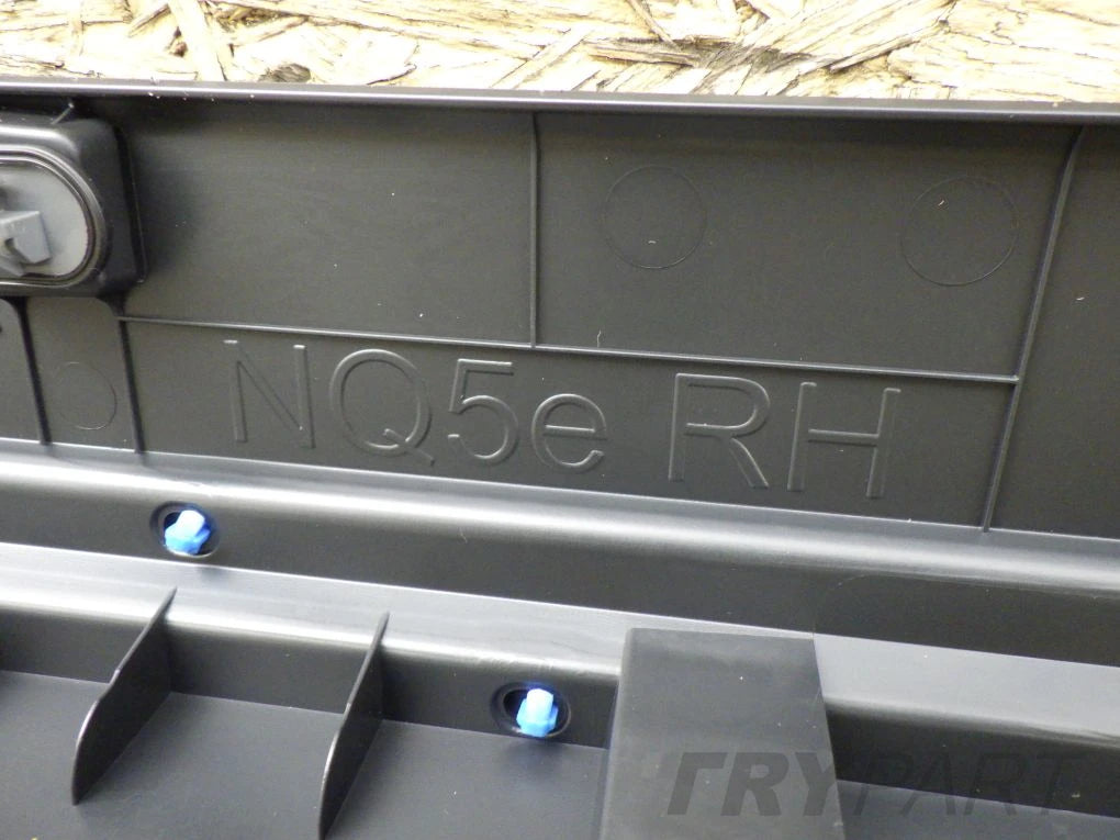 KIA SPORTAGE V 5 2021- Right Sill Strip