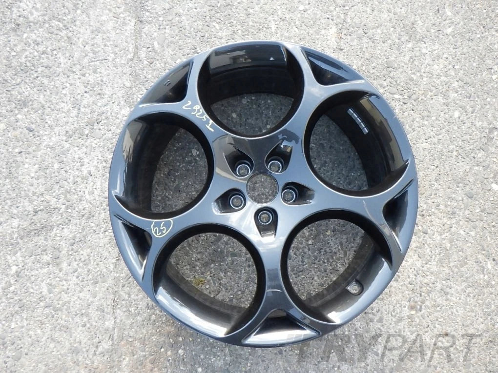 ALFA ROMEO STELVIO QV QUADRIFOGIO 8.5 J x 21 ET31 5x110 alloy wheel