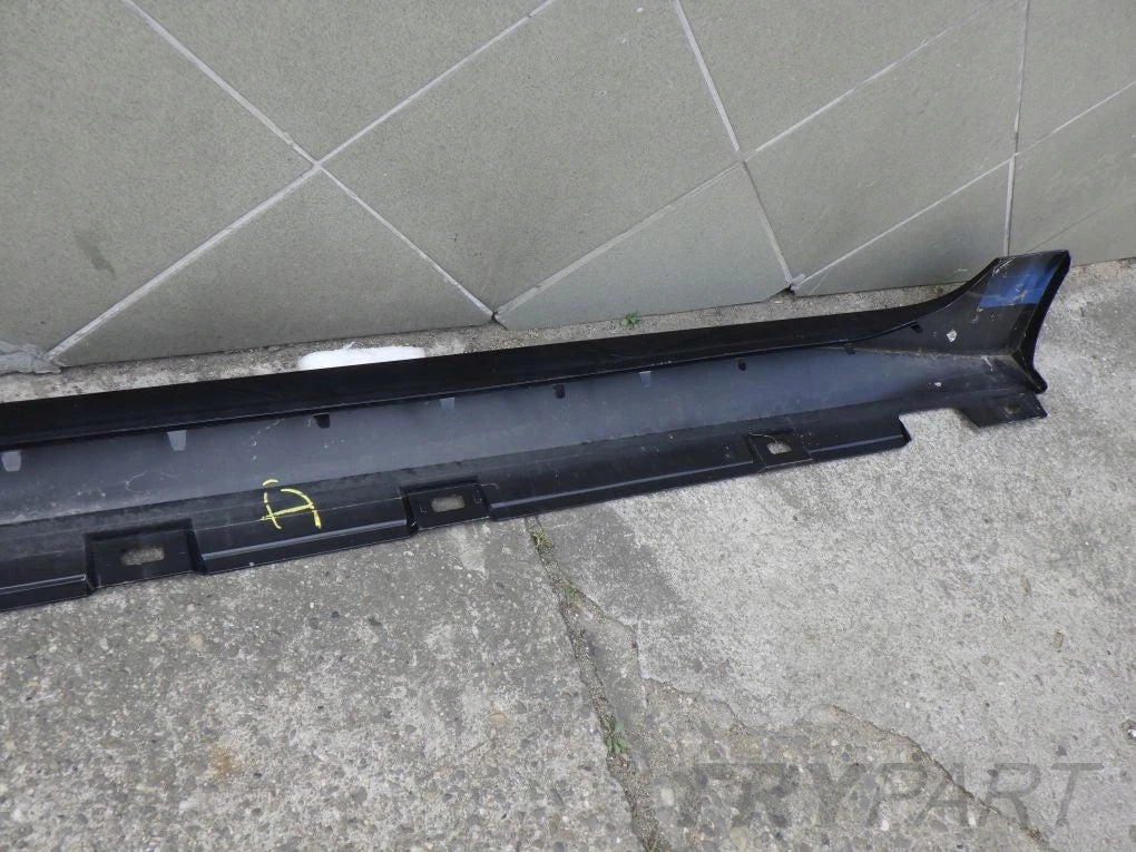 AUDI A5 SPORTBACK 8W 8W8 20- Right Sill Strip
