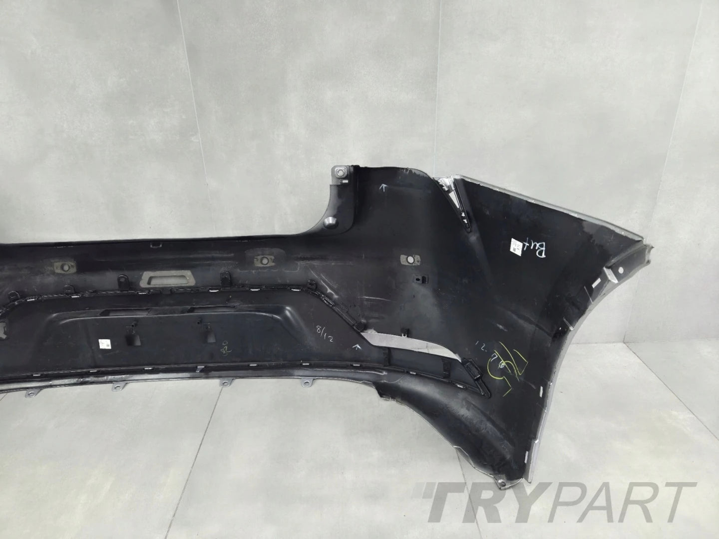 REAR BUMPER Toyota Prius V 23-