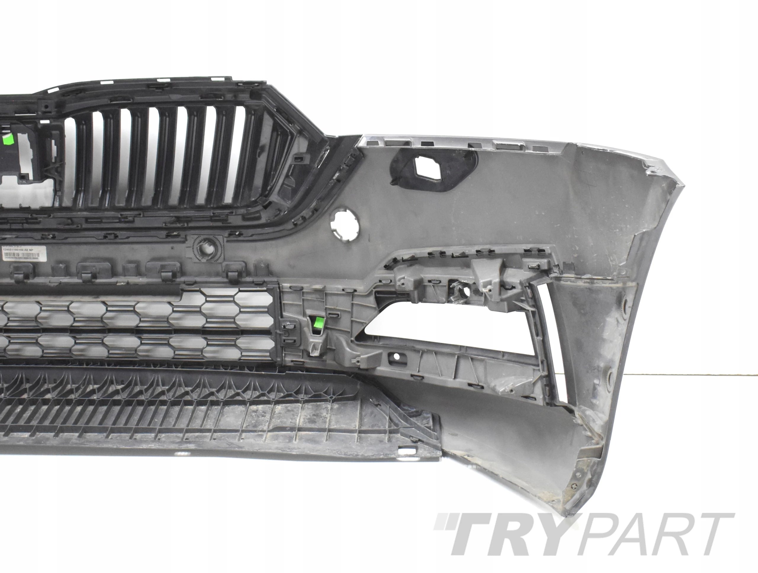 SKODA OCTAVIA IV 5E FRONT BUMPER ORG + GRILLES + GRILL + FOG LIGHT