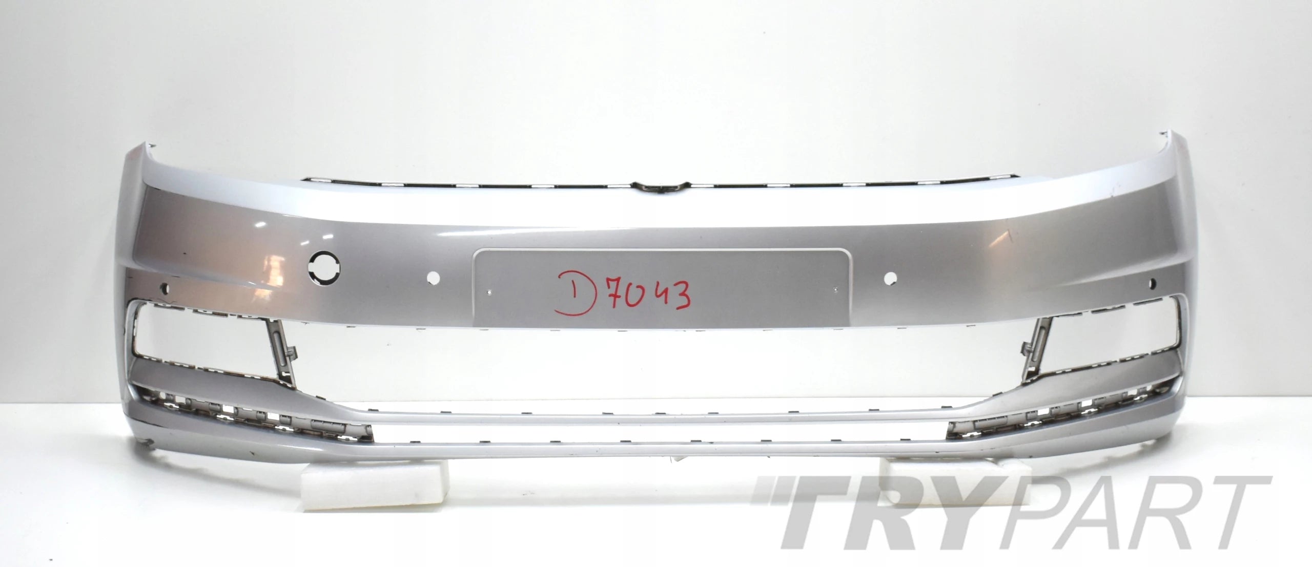 VW TOURAN III 5TA FRONT BUMPER ORG