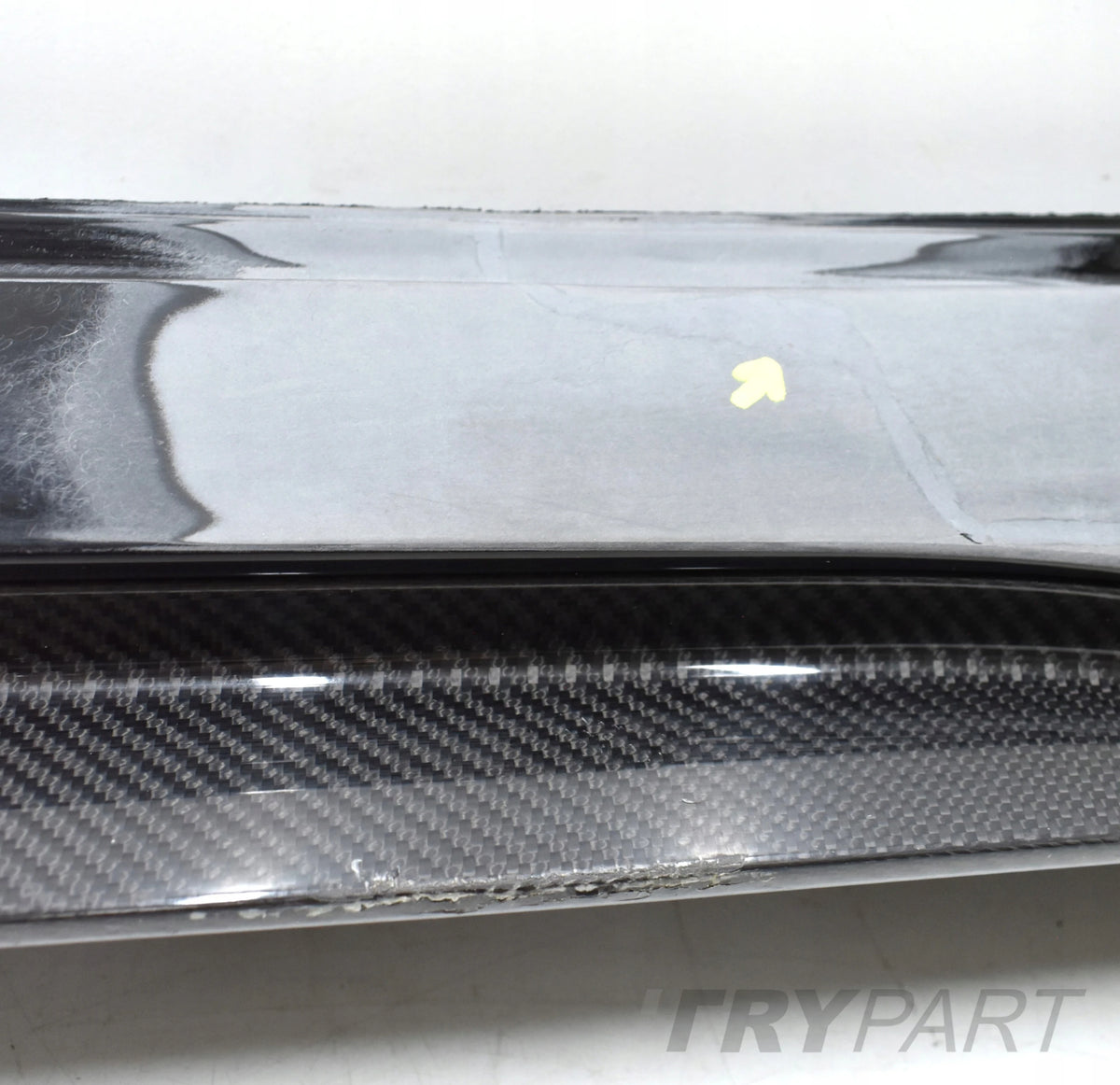 AURI RS6 C8 LEFT SILL COVER ORG CARBON FIBER