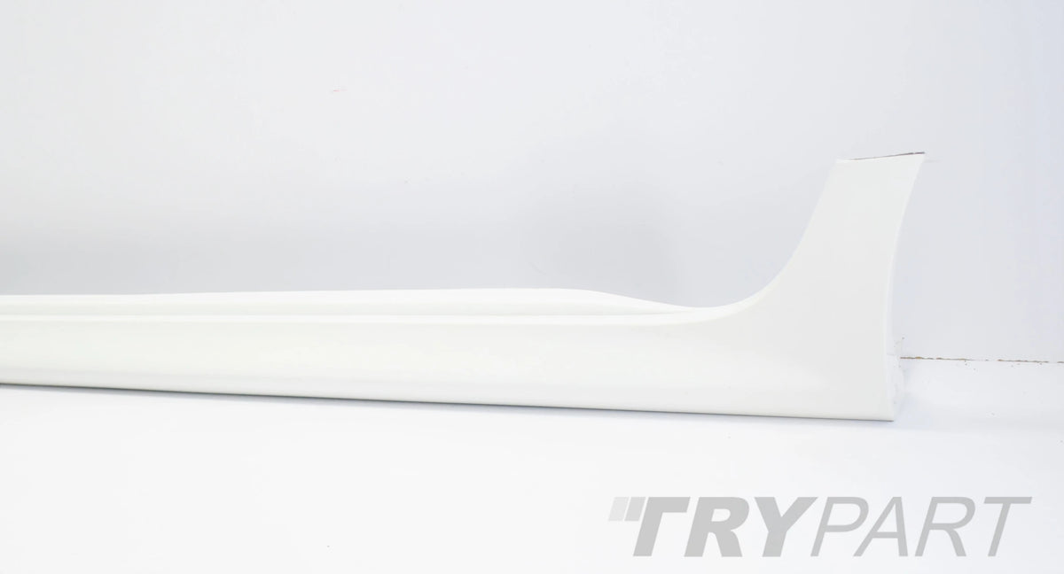MERCEDES CLS W257 LEFT SILL STRIP ORG