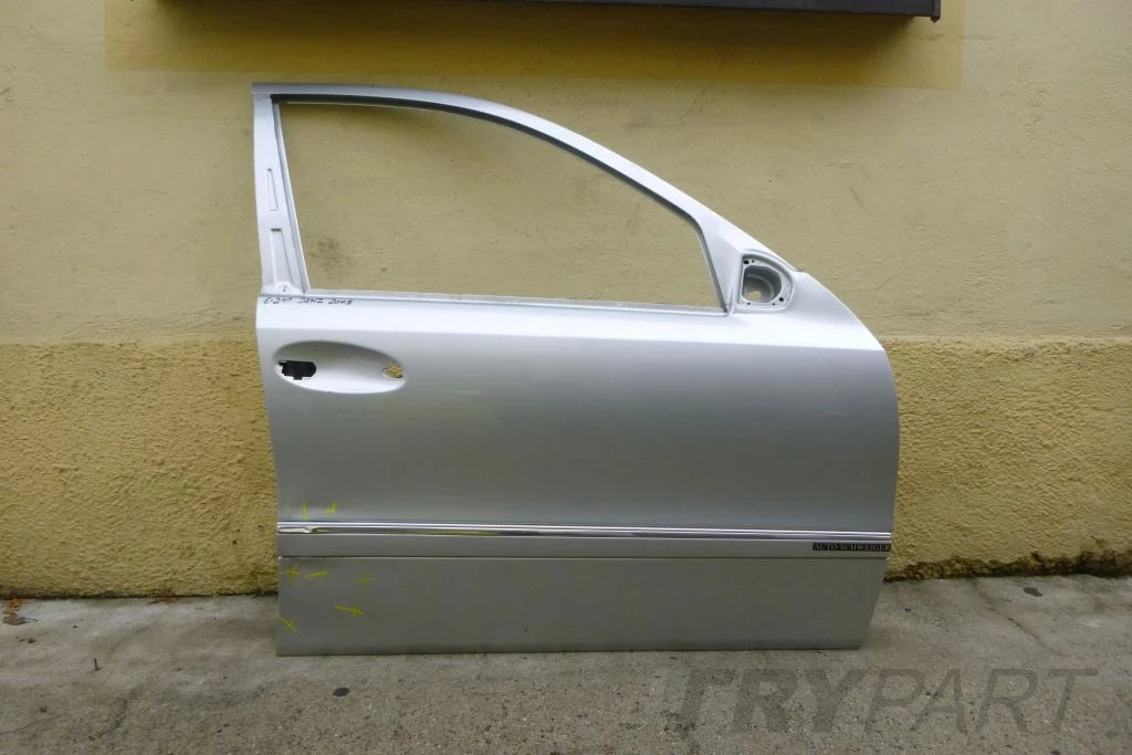 MERCEDES E CLASS W 211 Front Right Door