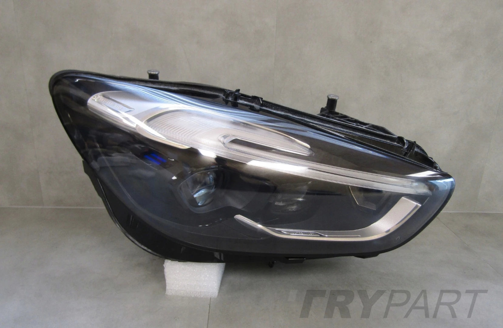 MERCEDES B CLASS W247 LIFT MULTIBEAM 23- HEADLIGHT RH A2479061404