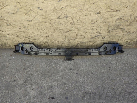 BMW 1 E82 E88 REAR CENTER BUMPER SLIDER
