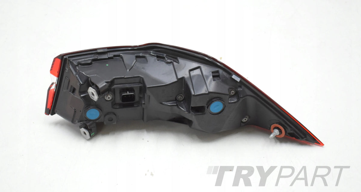 BMW V G60 LEFT REAR LED TAIL LIGHT EU ORG SEDAN