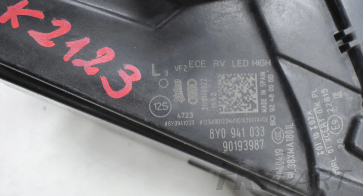 AUDI A3 8Y LEFT FRONT HEADLIGHT GENUINE FULL LED EU 8Y0941033