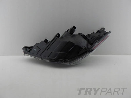 TOYOTA YARIS III 3 LIFT 17- Right Front Lamp