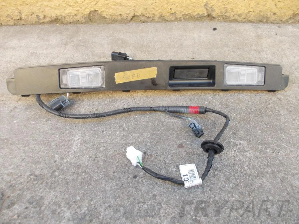 Kia Ceed 2012 License Plate Light