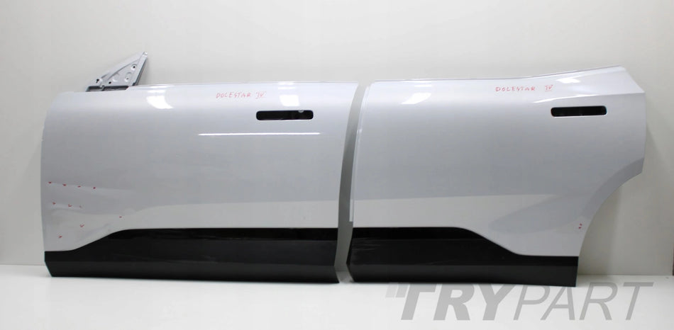 POLESTAR IV 4 DOOR LEFT FRONT ORIGINAL + MOULDING
