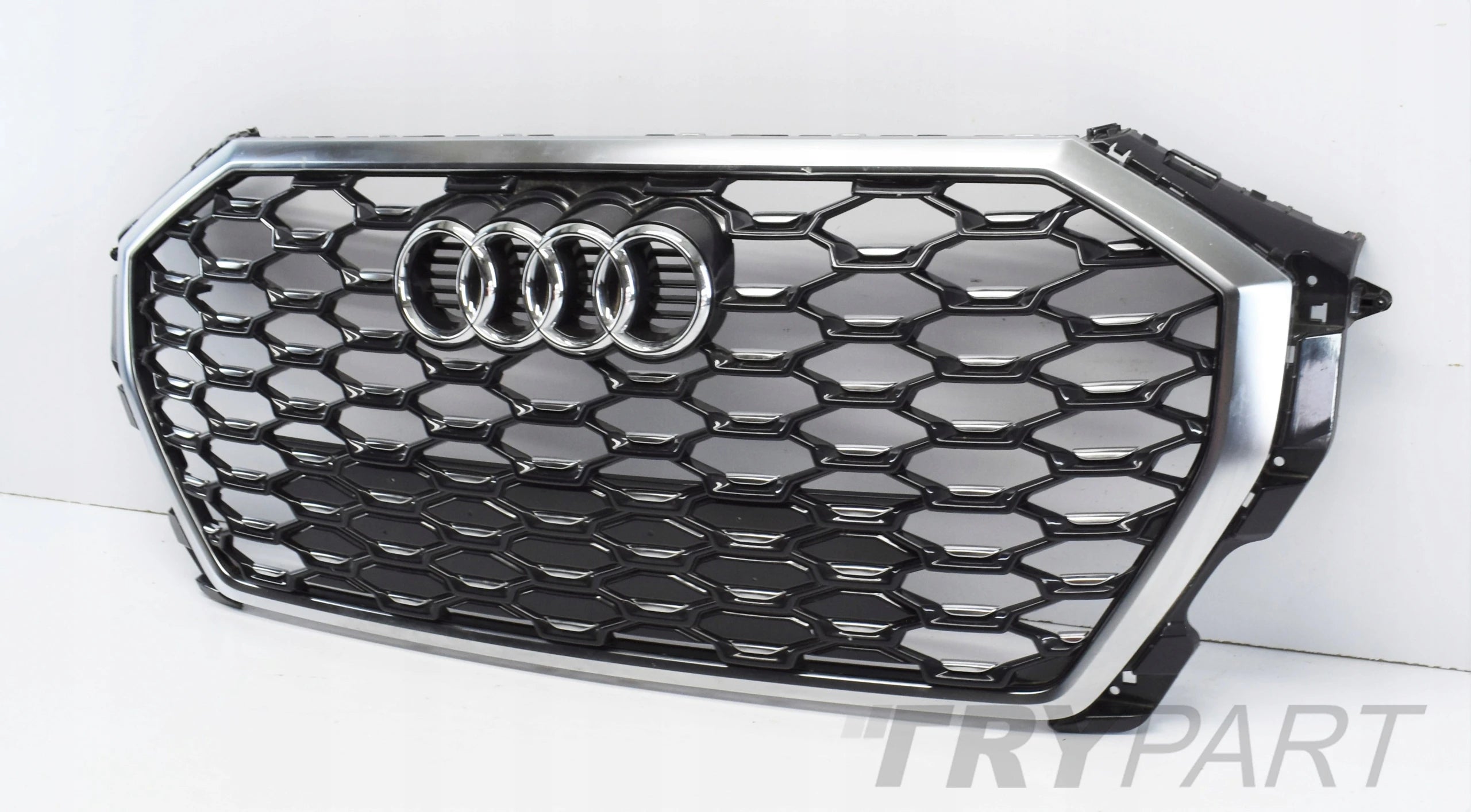 AUDI Q3 II 83F S LINE BUMPER GRILLE ORG