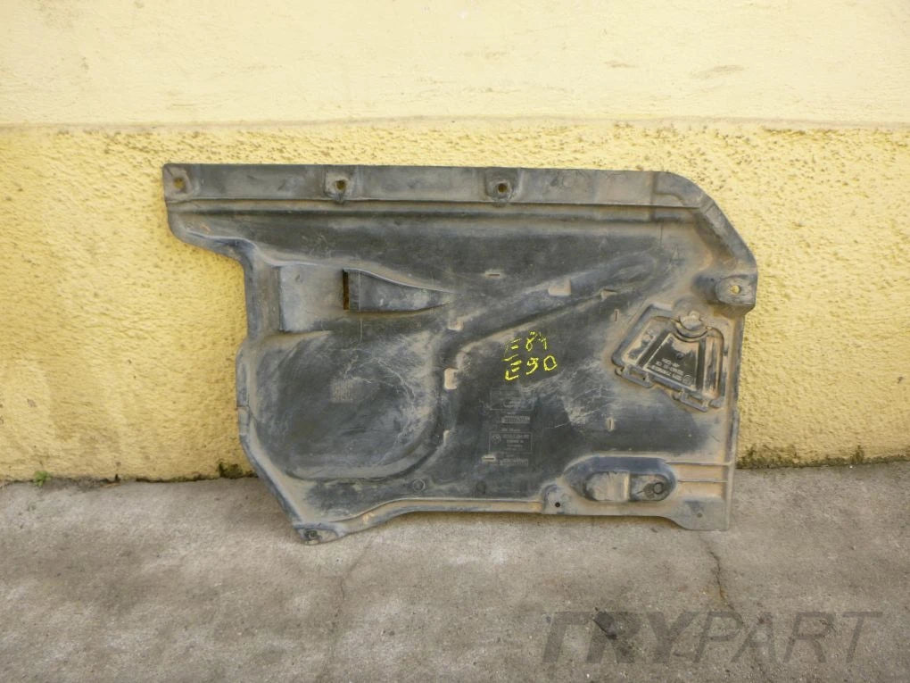 BMW E84 E90 E91 Floor Cover 7130885