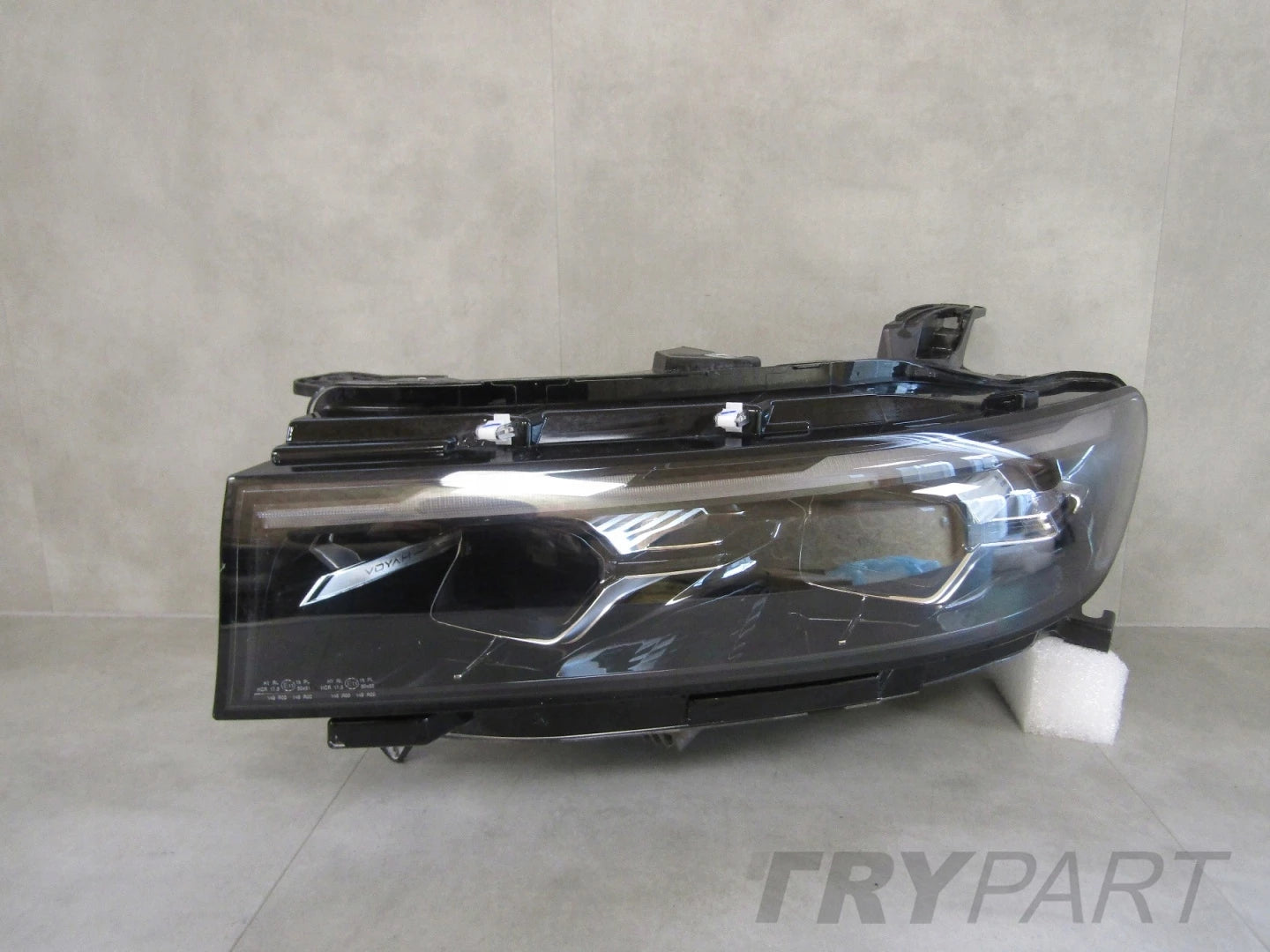 HEADLIGHT VOYAH FREE FULL LED 21- LH LEFT 3711AAA
