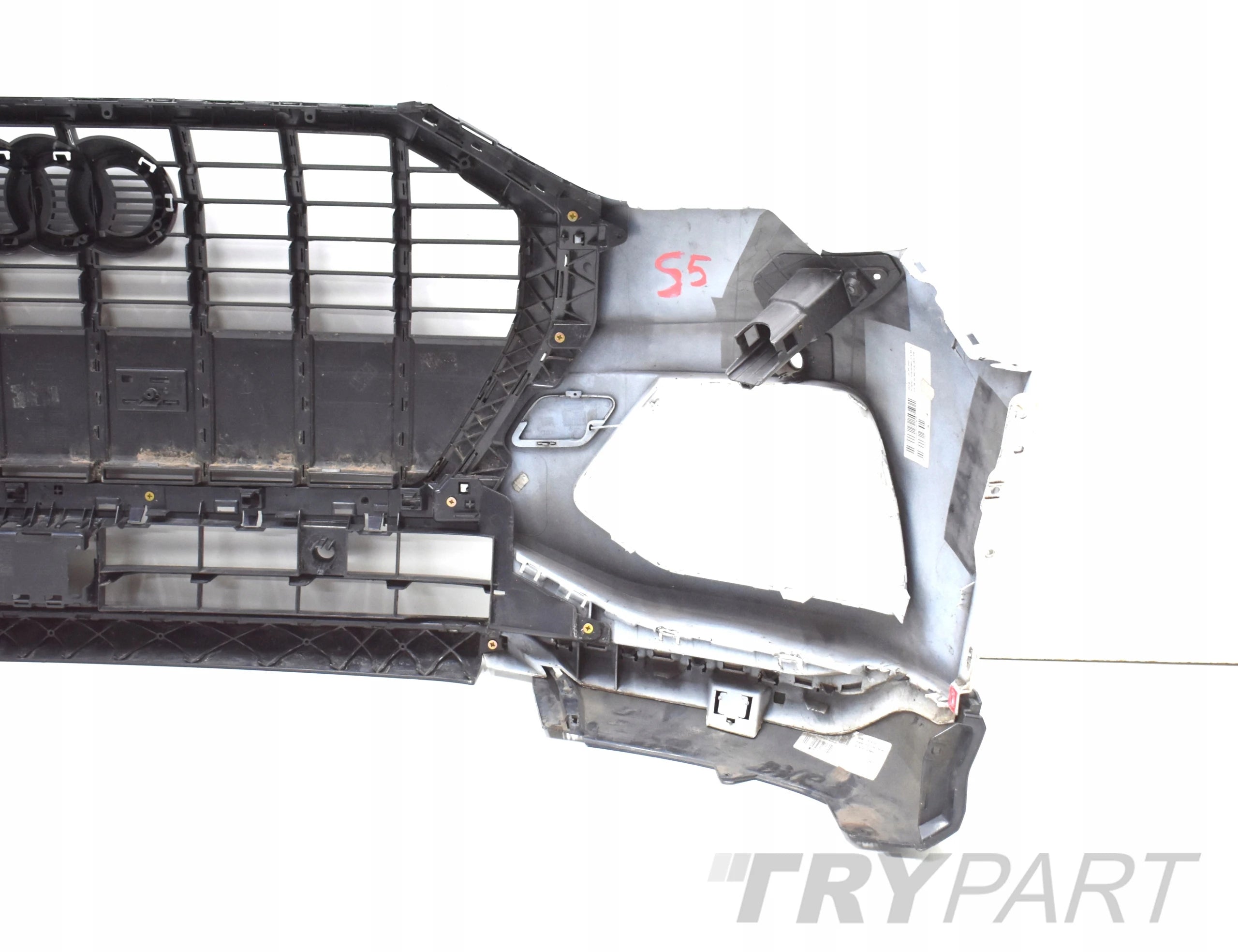 AUDI Q3 II 83A FRONT BUMPER ORG BASIC STANDARD