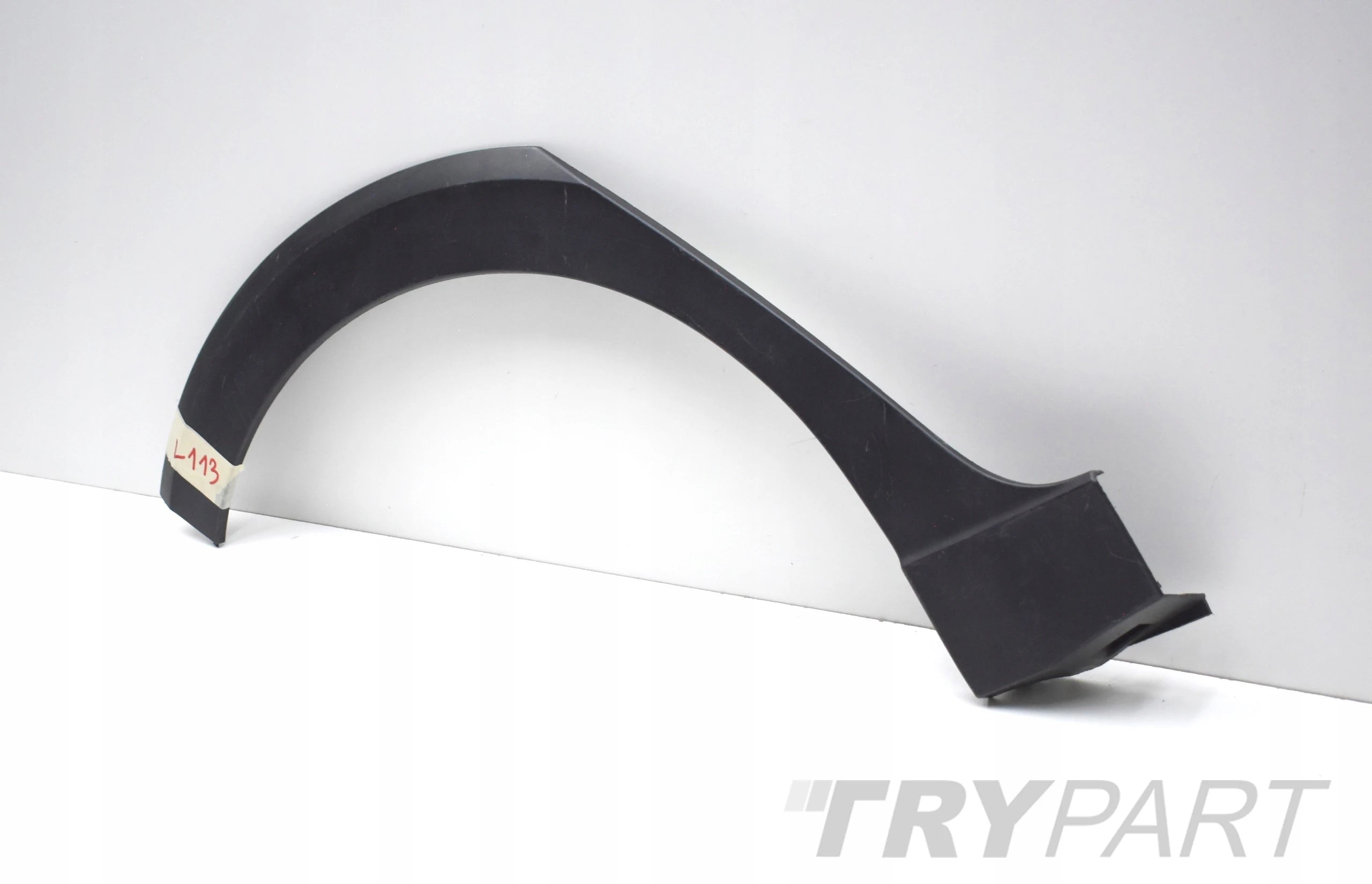 VW TAIGO 2G7 RIGHT REAR FENDER TRIM ORG