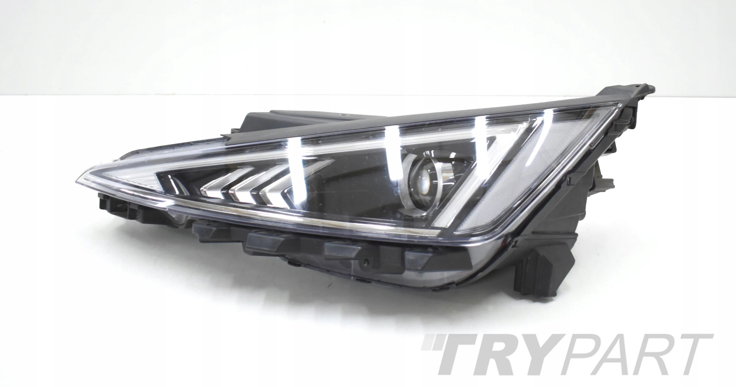 HYUNDAI ELANTRA VI LIFT HEADLIGHT LEFT FRONT ORIGINAL EU