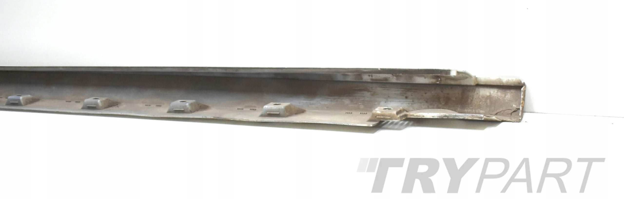 VW PASSAT B8 3G0 LEFT SILL STRIP ORG