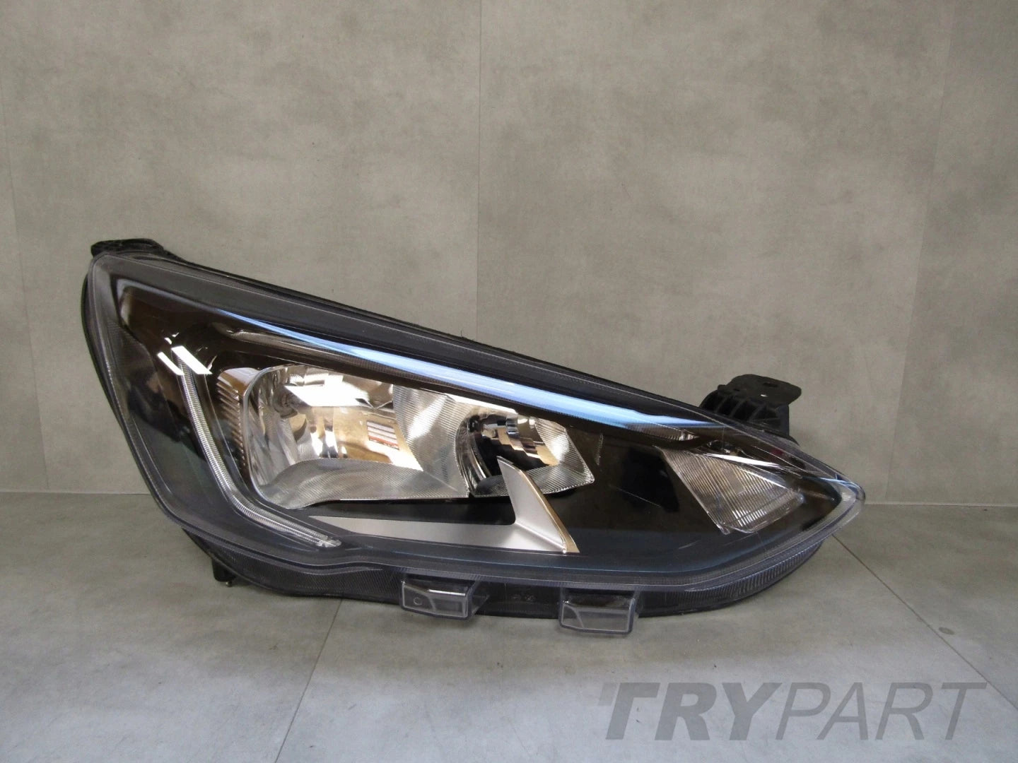 HEADLIGHT FORD FOCUS MK4 IV STANDARD DARK 18-21 RH JX7B-13W029-CE