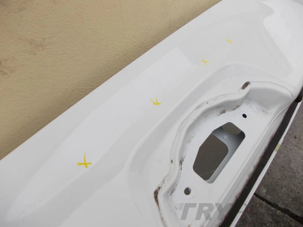 NISSAN JUKE rear hatch
