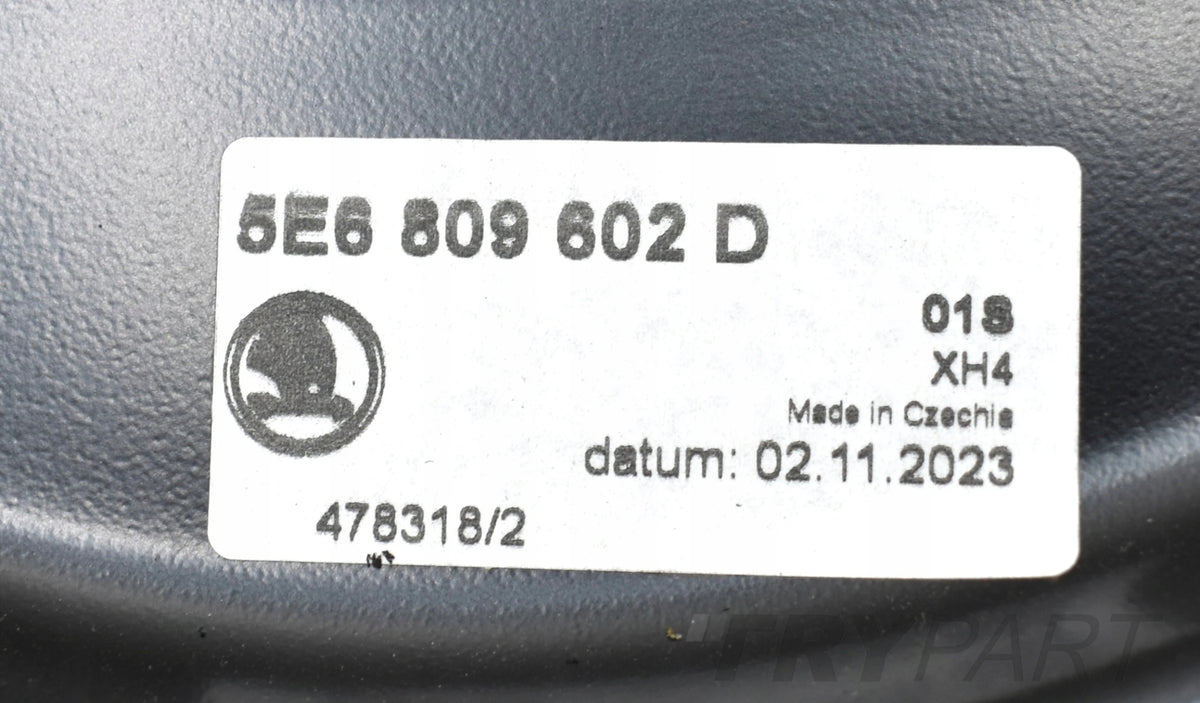 SKODA OCTAVIA IV 5E6 5E3 RIGHT SILL COVER ORG