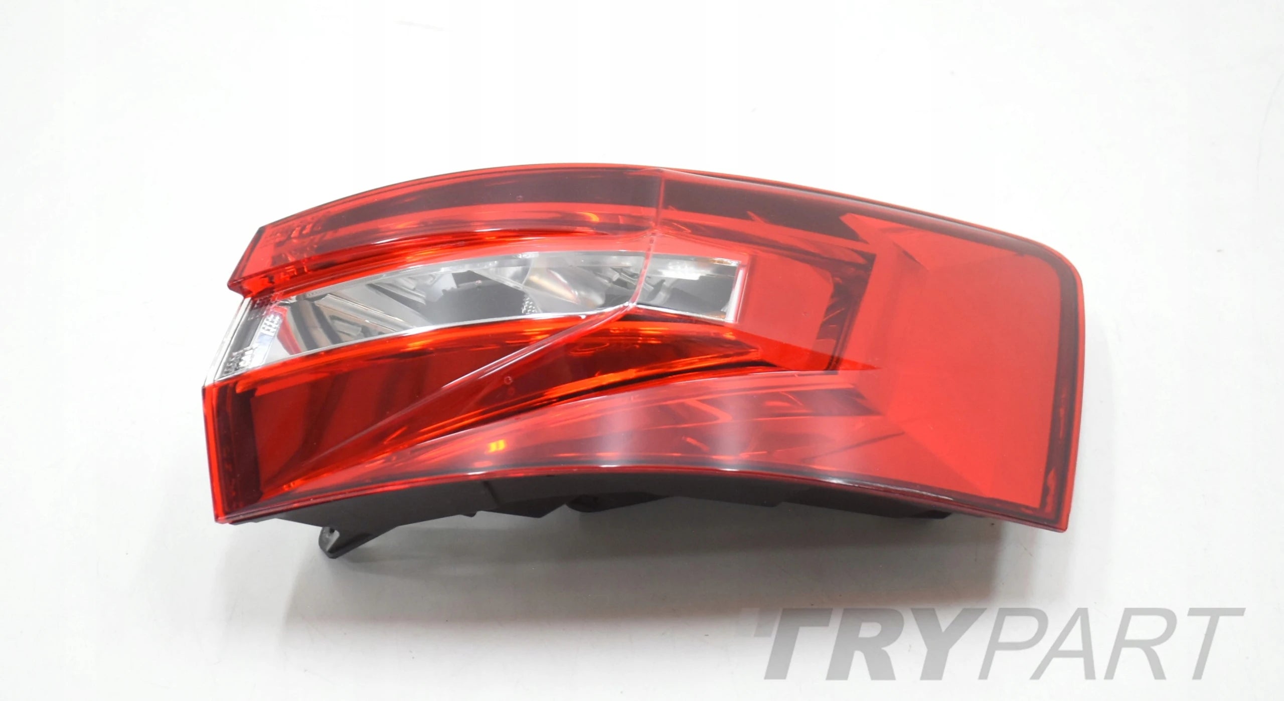 SKODA SUPERB III 3V9 RIGHT REAR LIGHT ORIGINAL EU ESTATE 3V9945208A