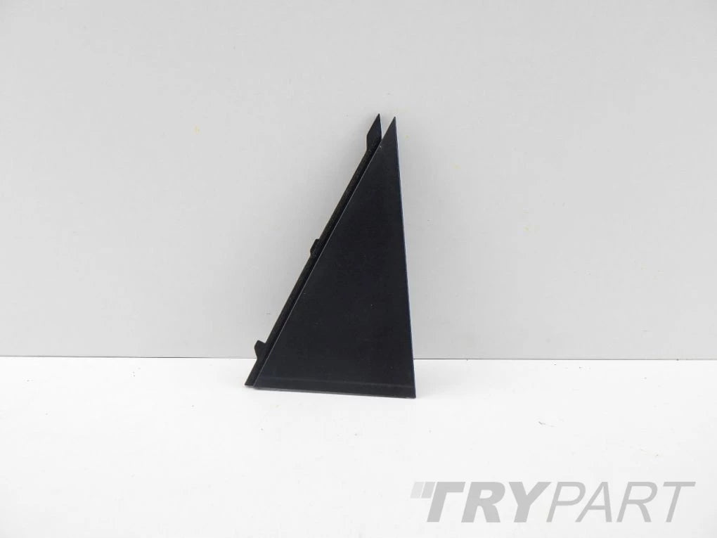 KIA NIRO 17- RIGHT REAR DOOR TRIANGLE CAP