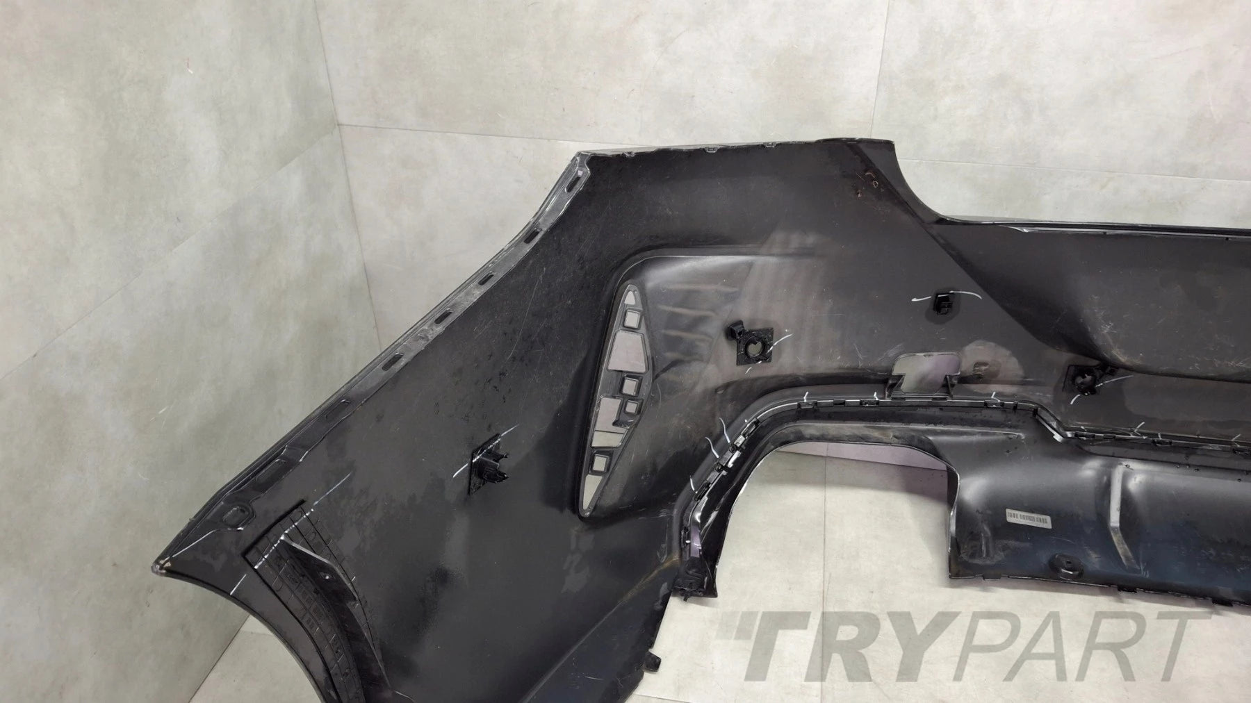 Rear bumper for BMW M8 F91 F92 18-26