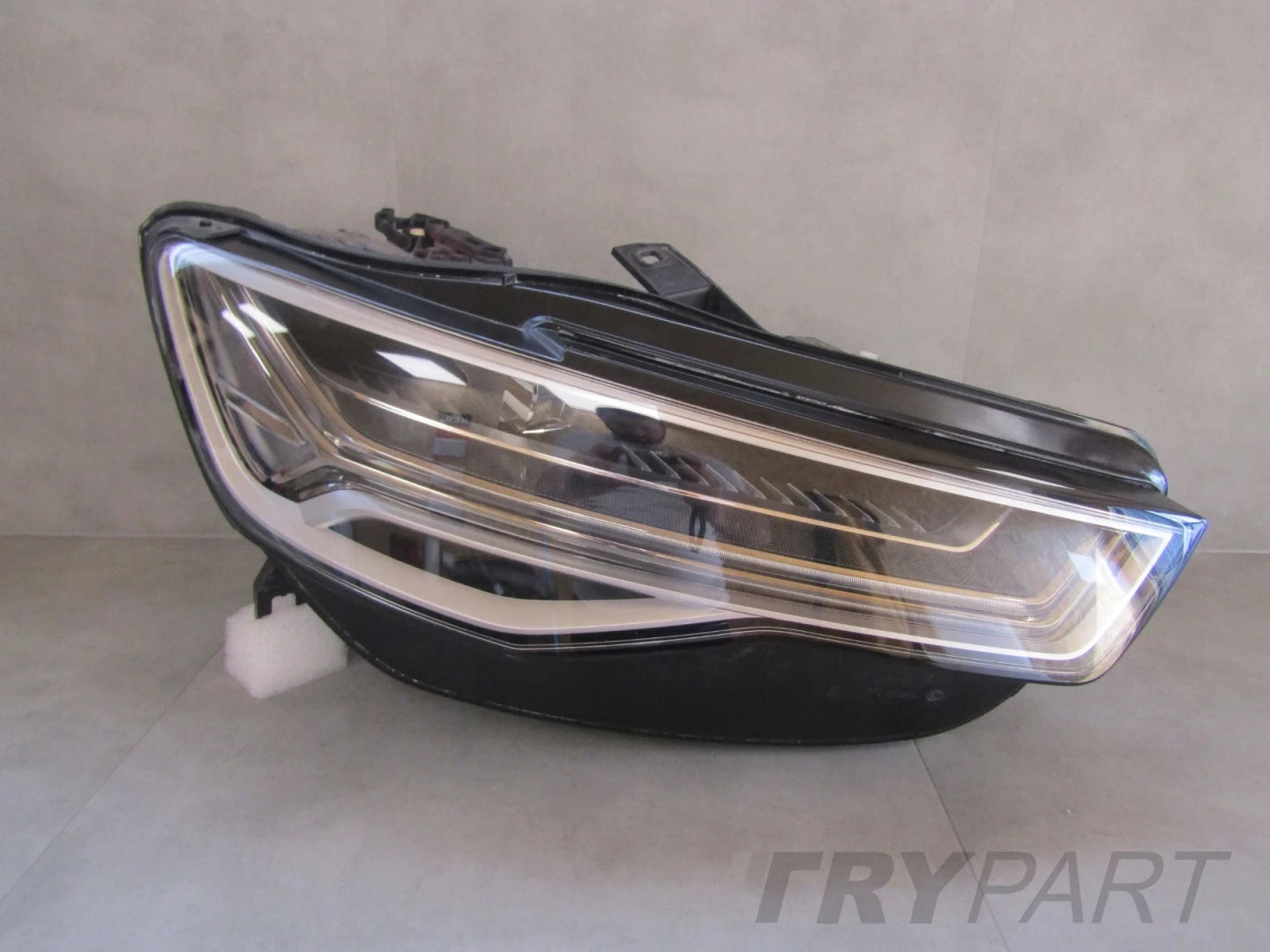 AUDI A6 RS6 C7 LIFT MATRIX 14-18 RH 4G0941036 HEADLIGHT