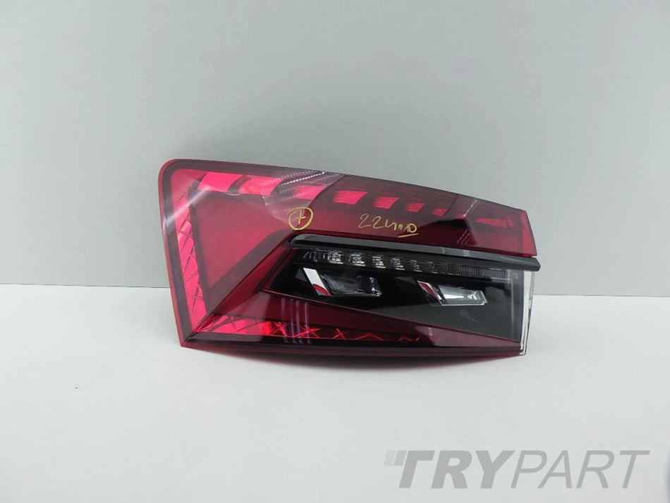 SKODA SUPERB III 3 KOMBI LIFT 3V9 LED 19- Rear Left Lamp