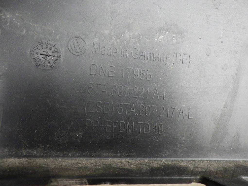 VW TOURAN 5TA 15- Front Bumper