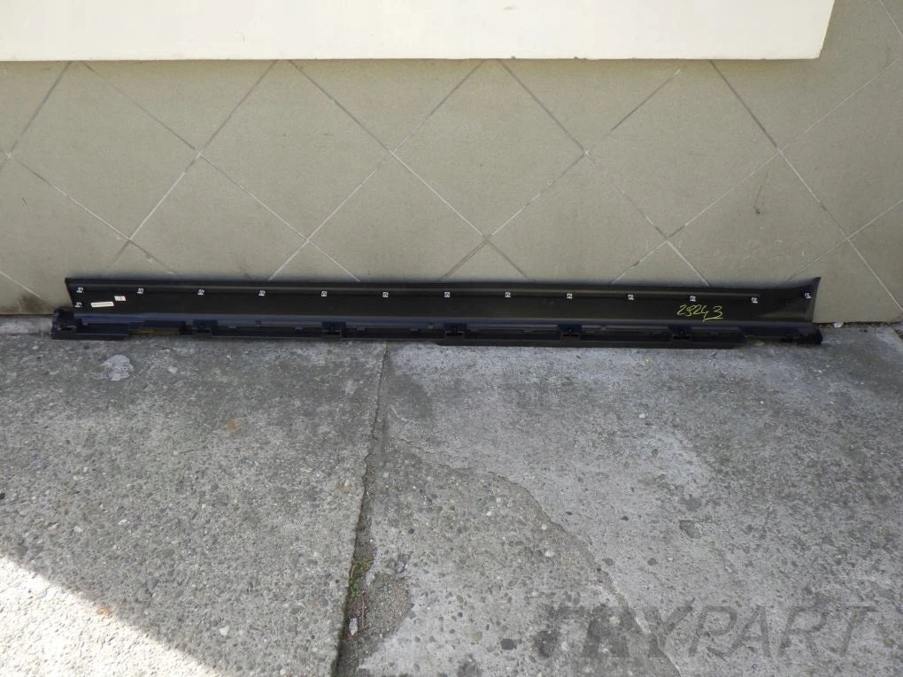 Ford Explorer 2020- Right Door Sill Molding