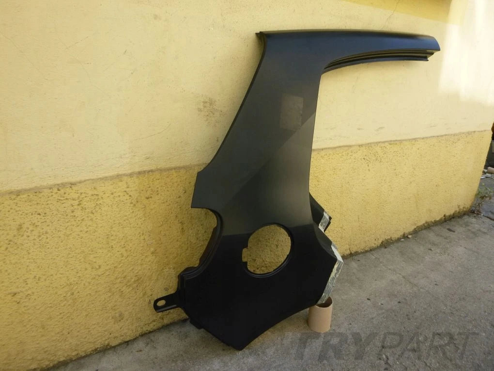 VW GOLF 5 V 6 VI PLUS Right Rear Quarter Panel Post