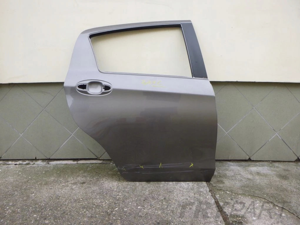 TOYOTA YARIS III 3 11- Right Rear Door