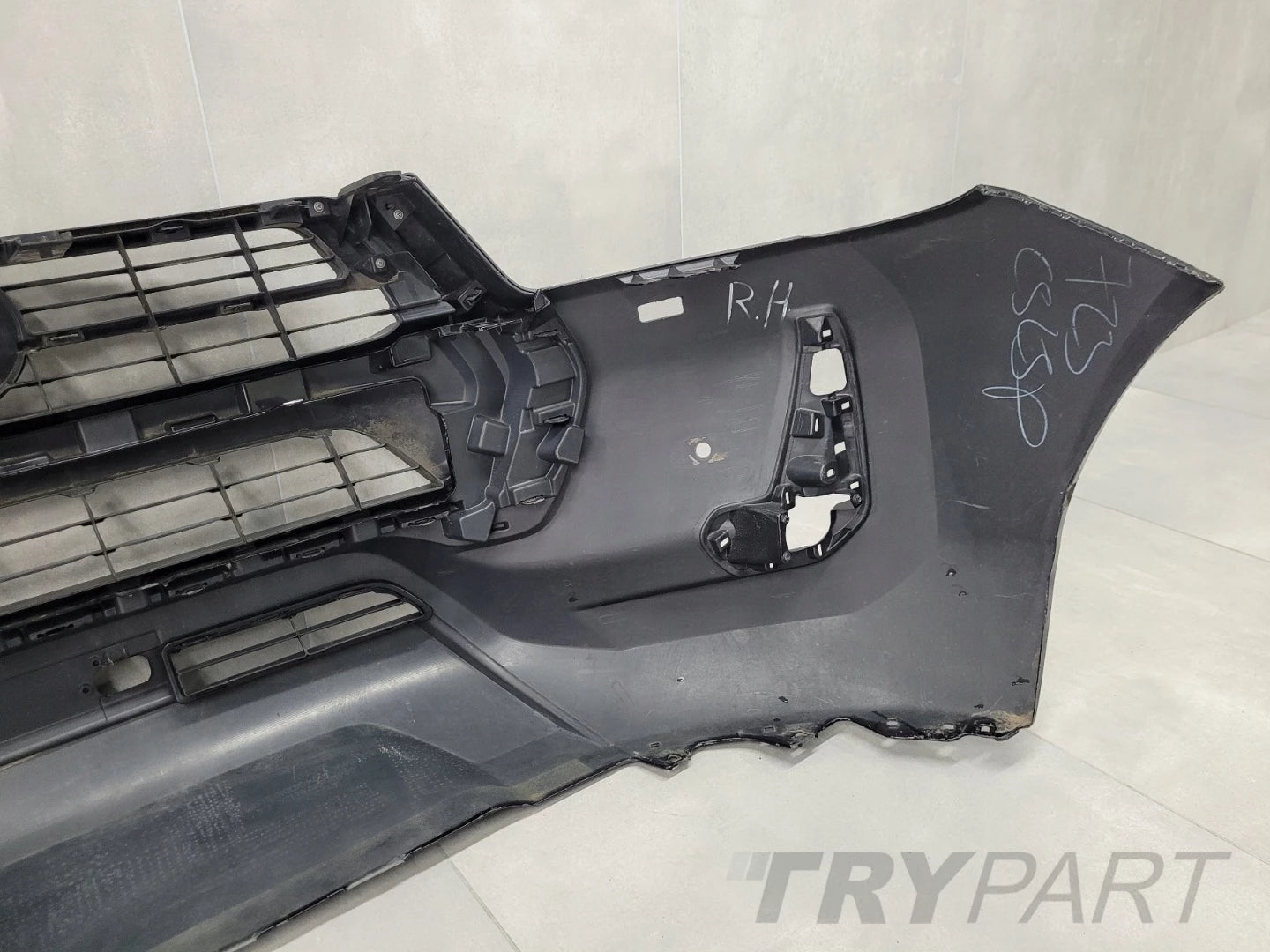 Front Bumper Toyota Hilux 8 VIII Lift 9 IX 20-