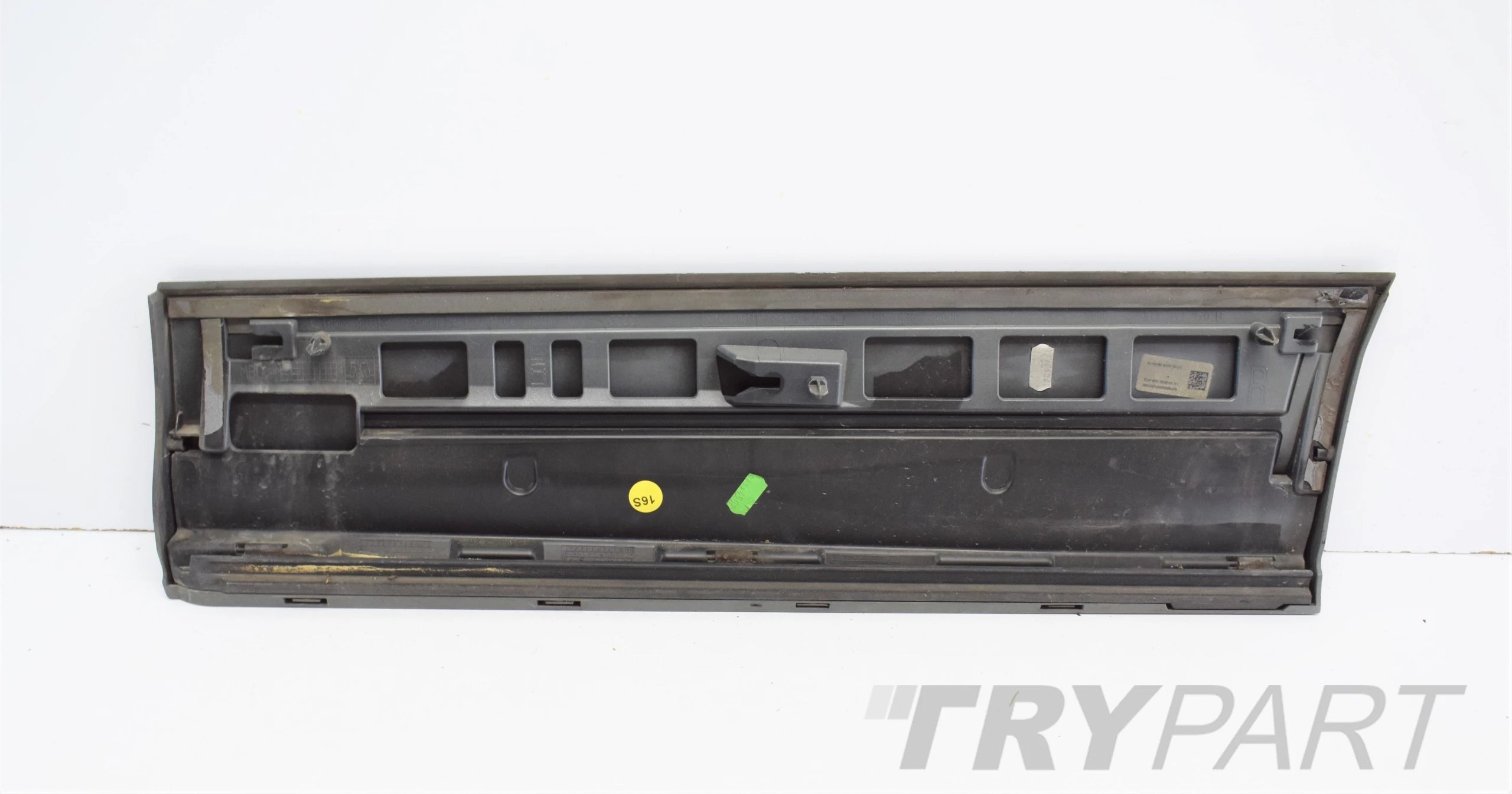 AUDI Q2 81A S LINE REAR DOOR MOULDING RIGHT ORG