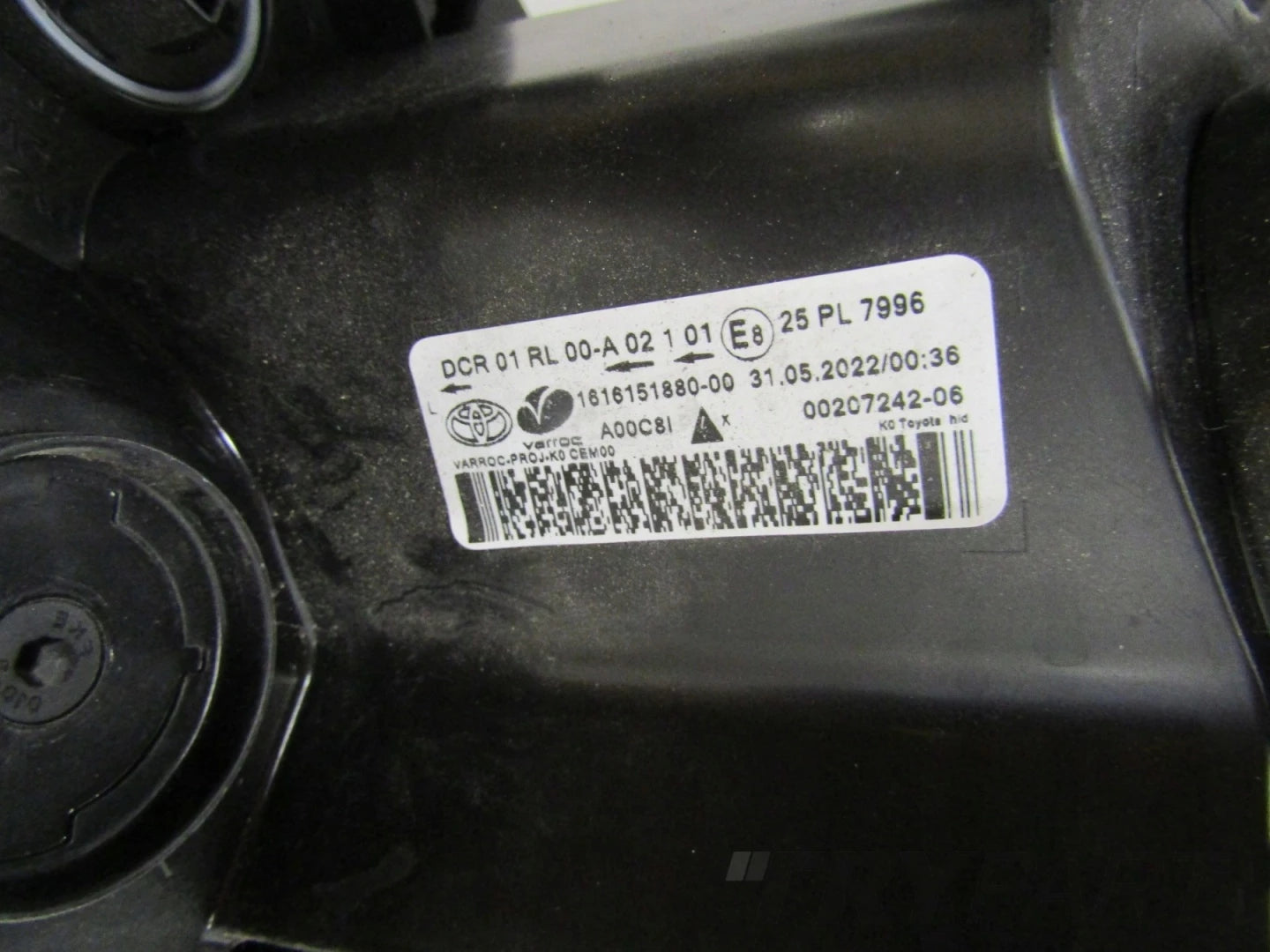 TOYOTA PROACE 2 II HEADLIGHT XENON NON-SWIVEL 16-23 LH 00207242-06