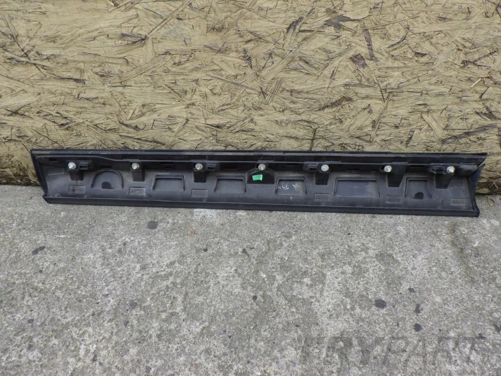VOLVO XC60 II 17- Right Front Door Molding