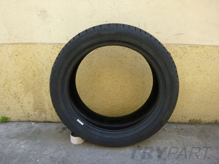 CONTINENTAL WINTERCONTACT 95V 225 45 R18 tire