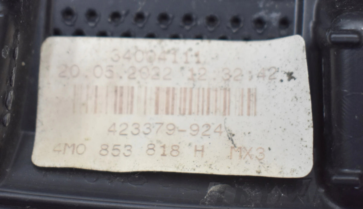 AUDI Q7 II 4M0 RIGHT REAR FENDER TRIM ORIGINAL